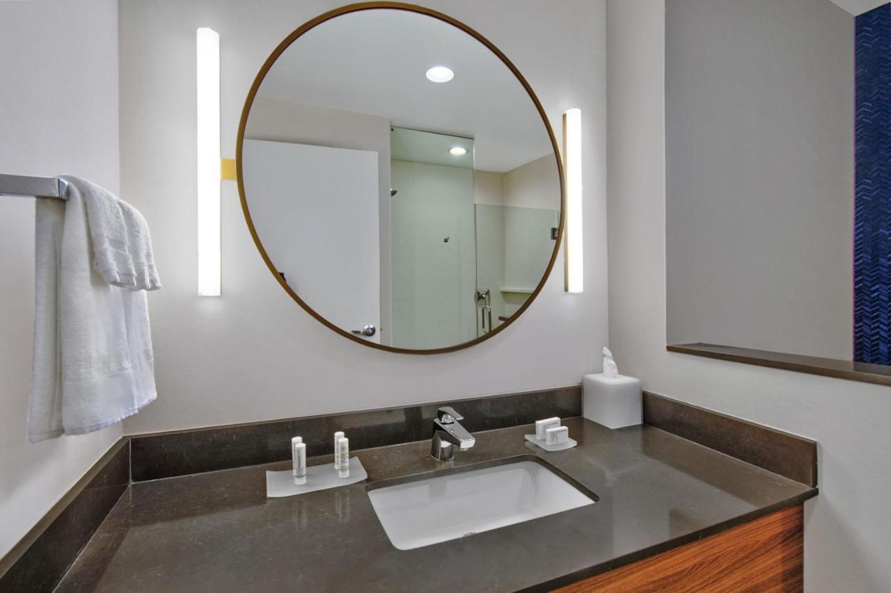 Fairfield By Marriott Inn & Suites Orlando At Flamingo Crossings Town Center Bay Lake Екстер'єр фото